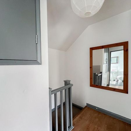Well-Equipped 4 Bedroom House Close To City Centre Leeds  Esterno foto