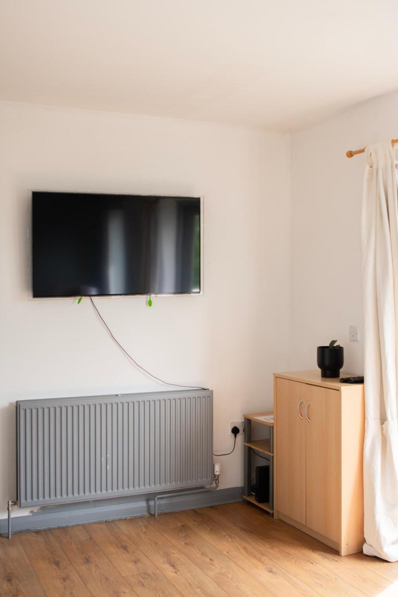 Well-Equipped 4 Bedroom House Close To City Centre Leeds  Esterno foto