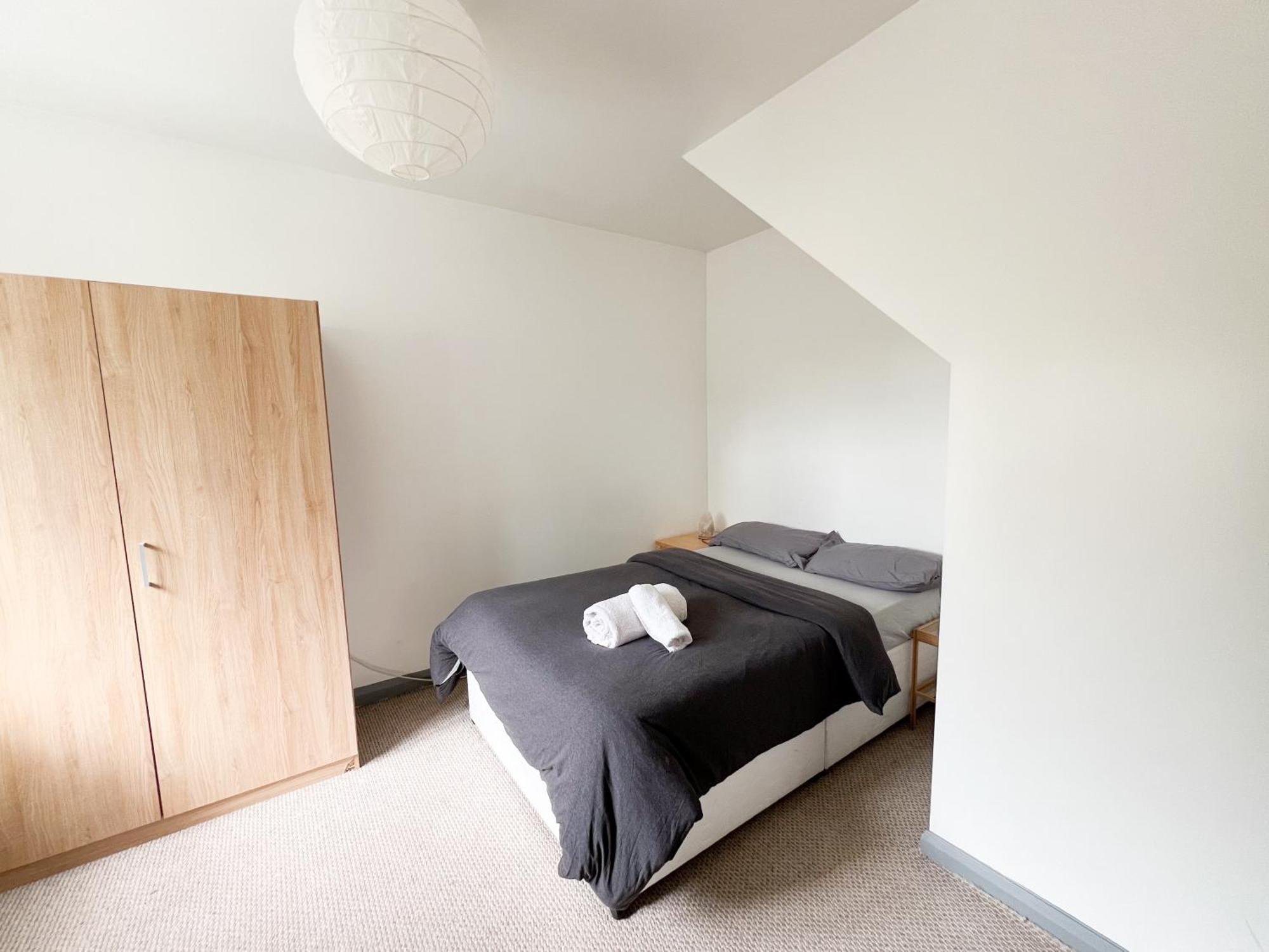 Well-Equipped 4 Bedroom House Close To City Centre Leeds  Esterno foto
